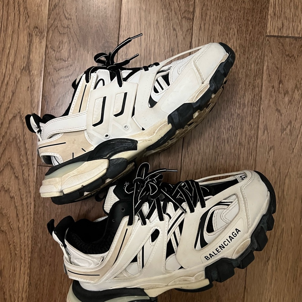 Balenciaga Track Sneaker Worn Out